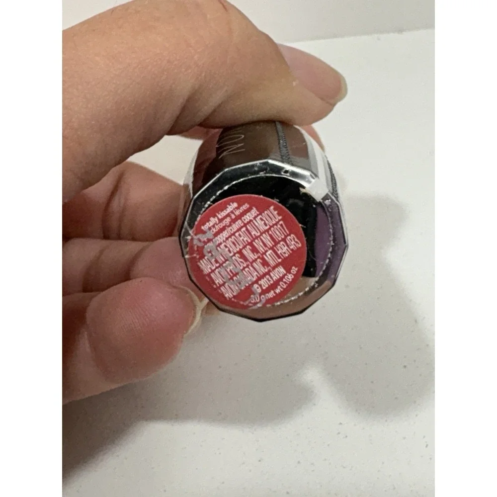 Avon Totally Kissable Lipstick COY COPPER N502 Discontinued New‎ Sealed Vintage